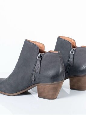 Frye Judith Booties with dual side zipper